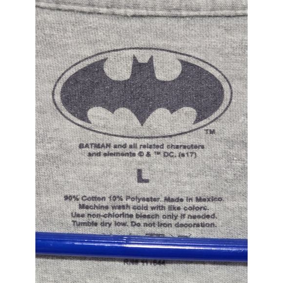 DC Comics Batman Retro Style Wash Silver T-Shirt Size Large - Picture 3 of 4
